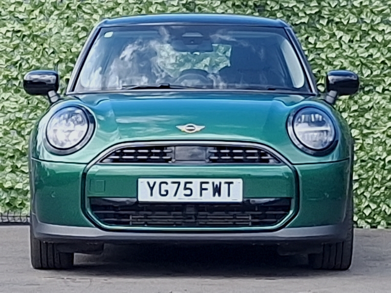 Mini Hatch 1.5C Classic Steptronic Euro 6 Ss White #16