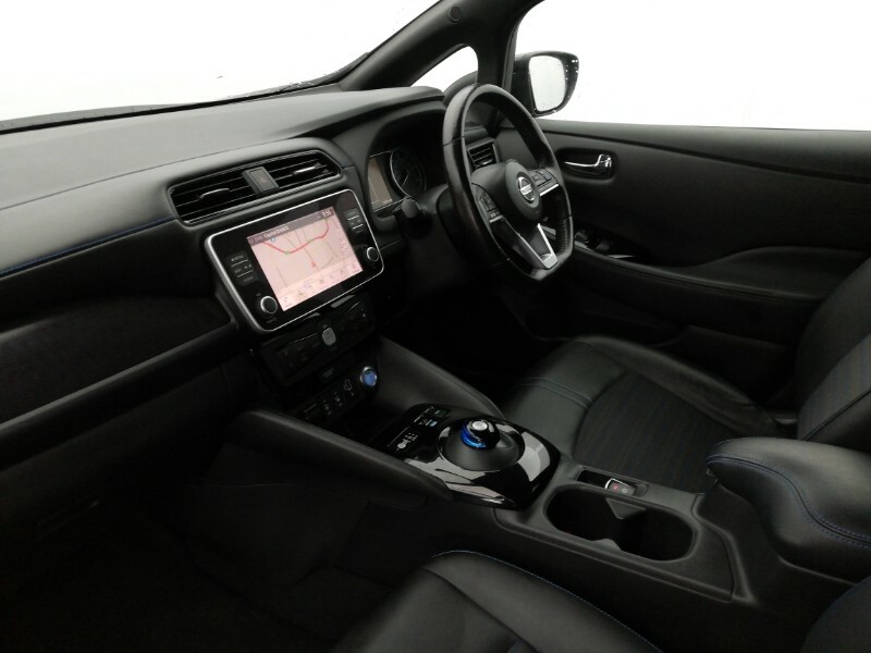 Nissan Leaf 110Kw N-connecta 40Kwh Black #5