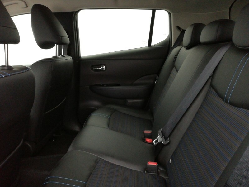 Nissan Leaf 110Kw N-connecta 40Kwh Black #6
