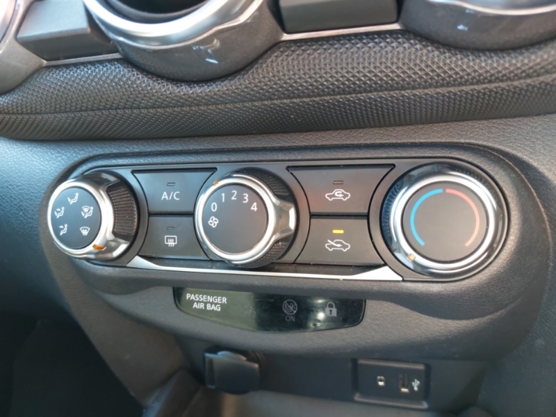 Nissan Juke Tekna Black #10