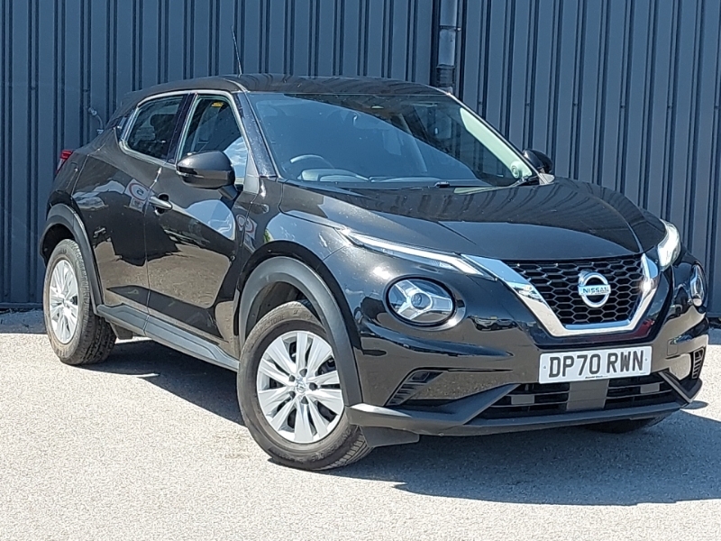 Nissan Juke Tekna Black #1