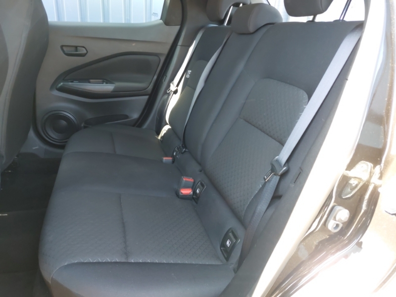 Nissan Juke Tekna Black #6