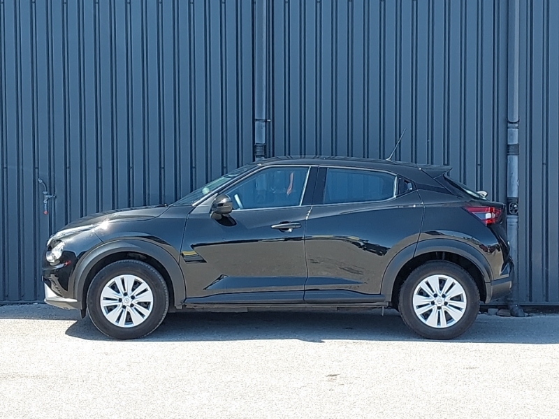 Nissan Juke Tekna Black #4