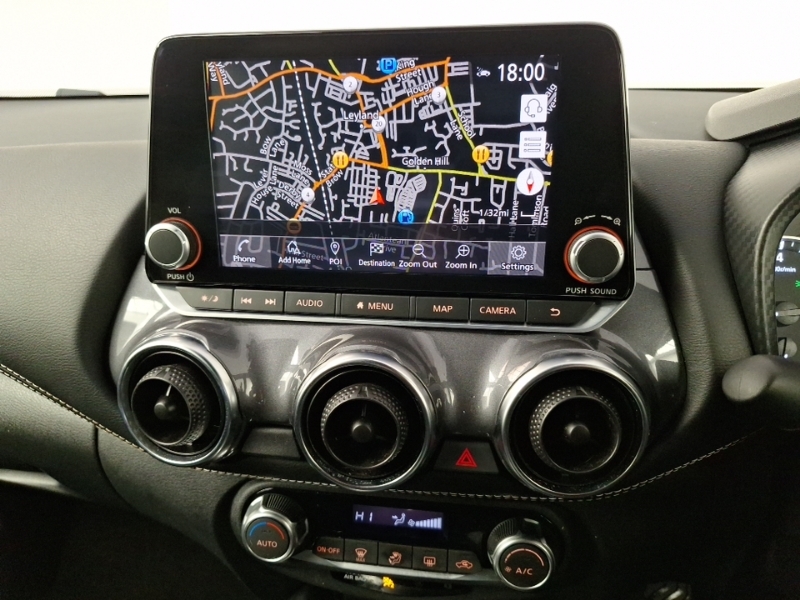 Nissan Juke Tekna Black #10