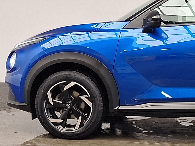 Nissan Juke Tekna Black #19