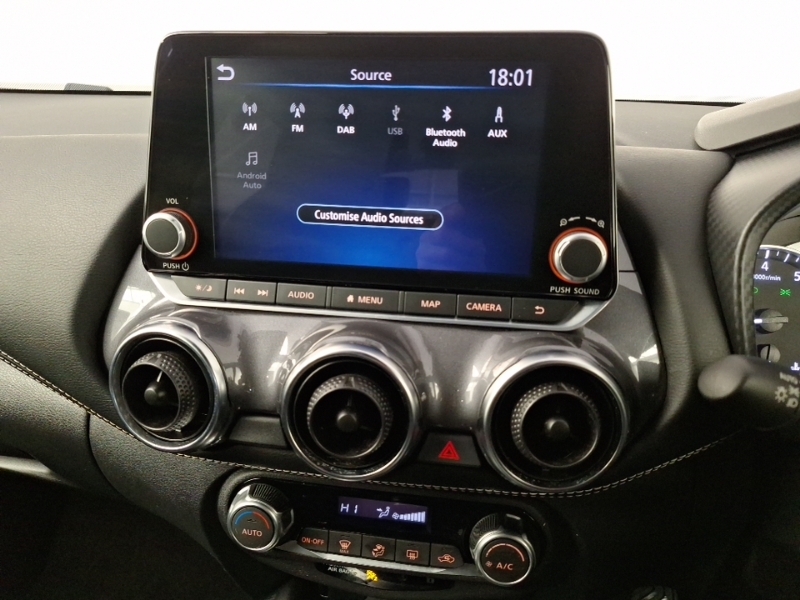 Nissan Juke Tekna Black #15