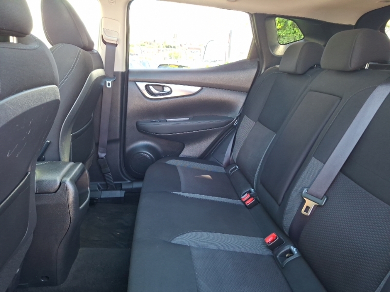 Nissan Qashqai 1.5 Dci 115 N-connecta Dct DY19PVE Black #6