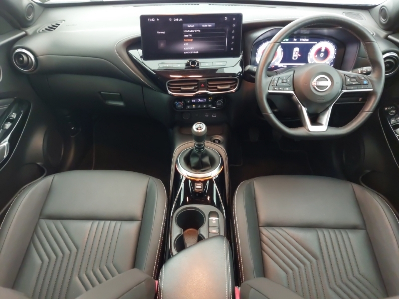 Nissan Juke 1.0 Dig-t Tekna Black #3
