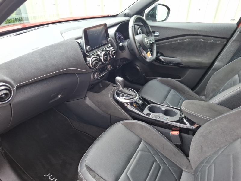 Nissan Juke Acenta White #5