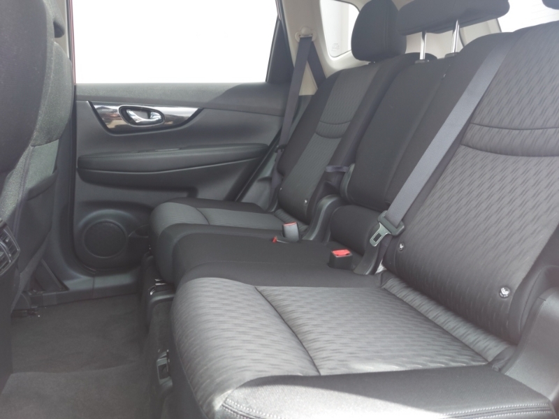 Nissan X-Trail 2.0 Dci N-connecta 4Wd Xtronic Red #6