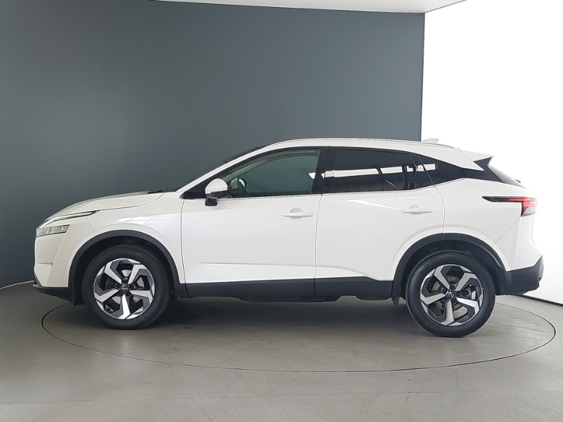 Nissan Qashqai 1.3 Dig-t Mh N-connecta CJ23LZN White #4