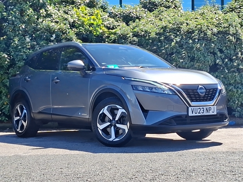 Nissan Qashqai 1.5 E-power N-connecta Glass Roof Grey