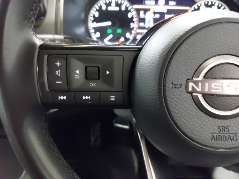 Nissan Qashqai Tekna Grey #12