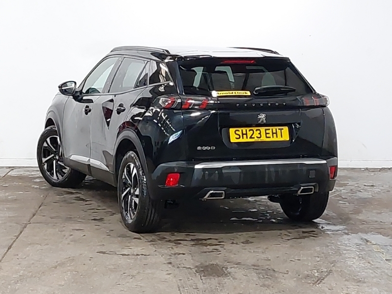 Peugeot 2008 1.2 Puretech 130 Allure Premium Black #2
