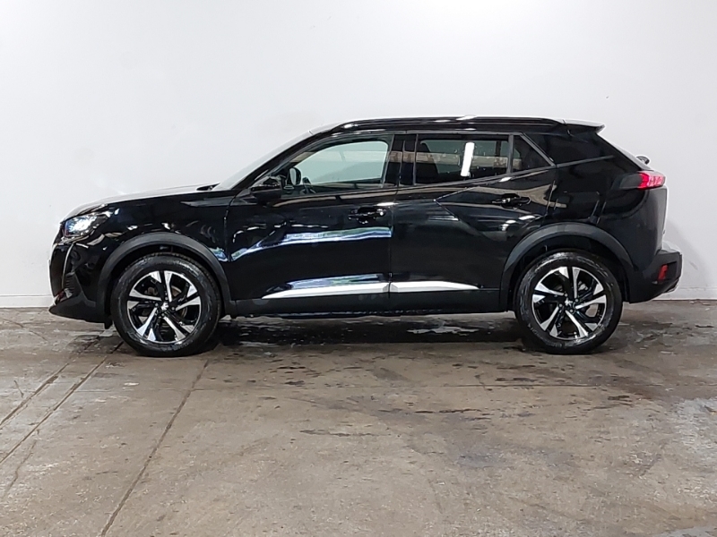 Peugeot 2008 1.2 Puretech 130 Allure Premium Black #4