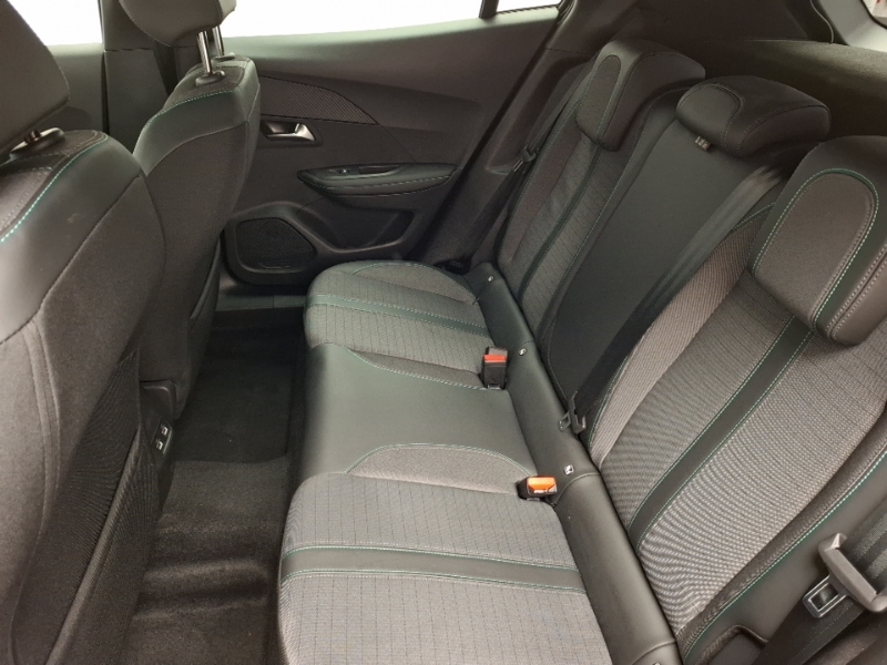 Peugeot 2008 1.2 Puretech 130 Allure Premium Eat8 Grey #6