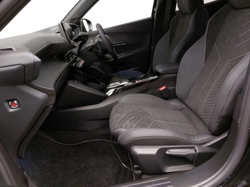 Peugeot 2008 1.2 Puretech 130 Gt Premium Eat8 Black #5