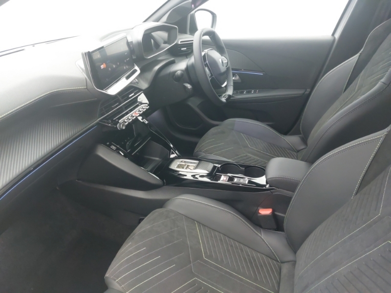 Peugeot e-208 100Kw Gt Premium 50Kwh White #5