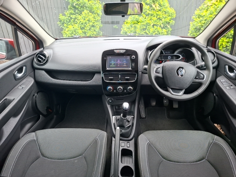 Renault Clio 0.9 Tce 90 Iconic Red #3