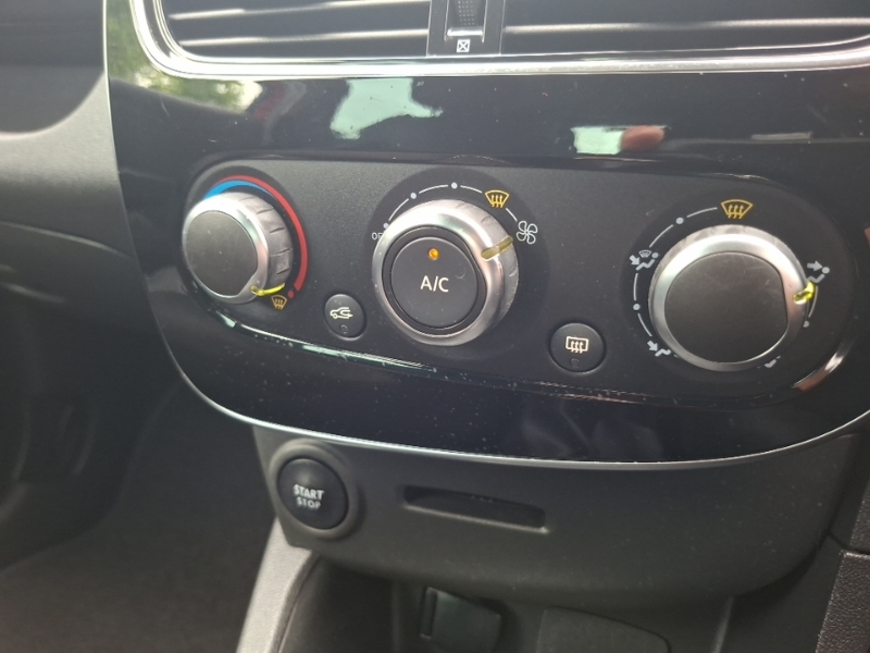Renault Clio 1.2 16V Dynamique Nav White #17