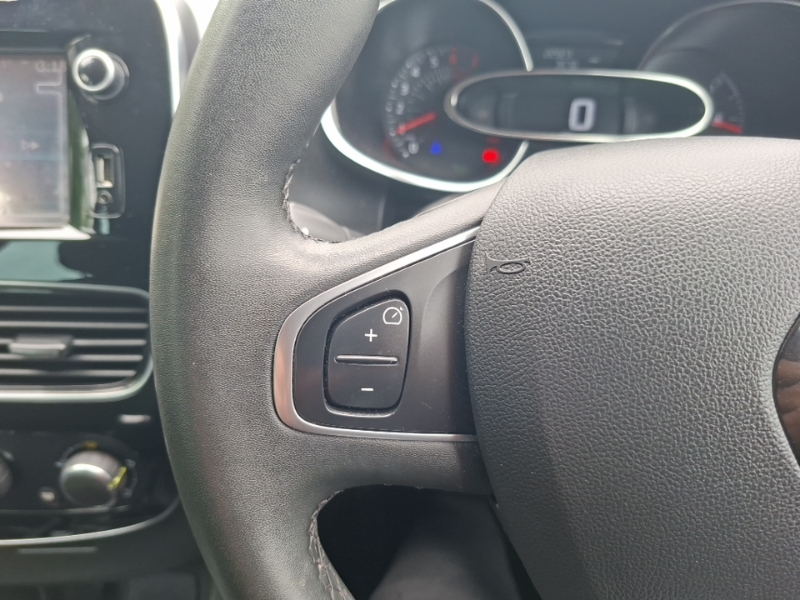 Renault Clio 1.2 16V Dynamique Nav White #12