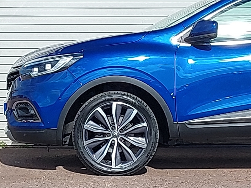 Renault Kadjar Iconic Tce Red #19