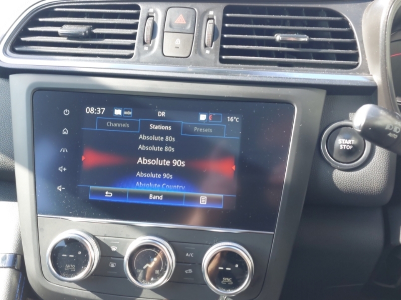 Renault Kadjar Iconic Tce Red #11