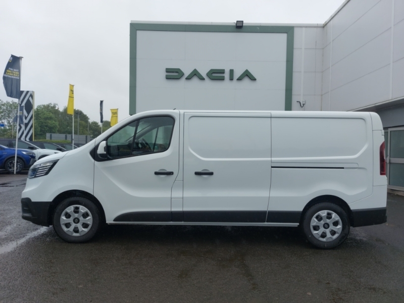 Renault Trafic Ll30 Blue Dci 130 Advance Safety Van White #4