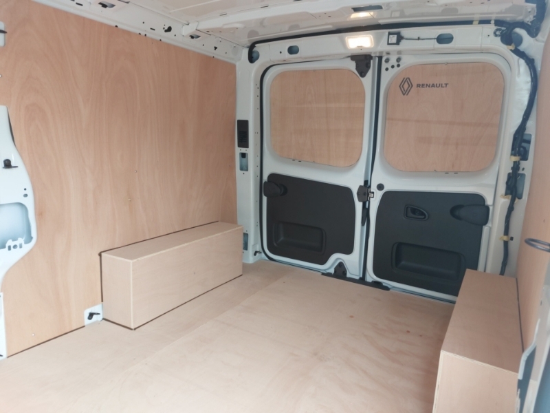 Renault Trafic Ll30 Blue Dci 130 Advance Safety Van White #6