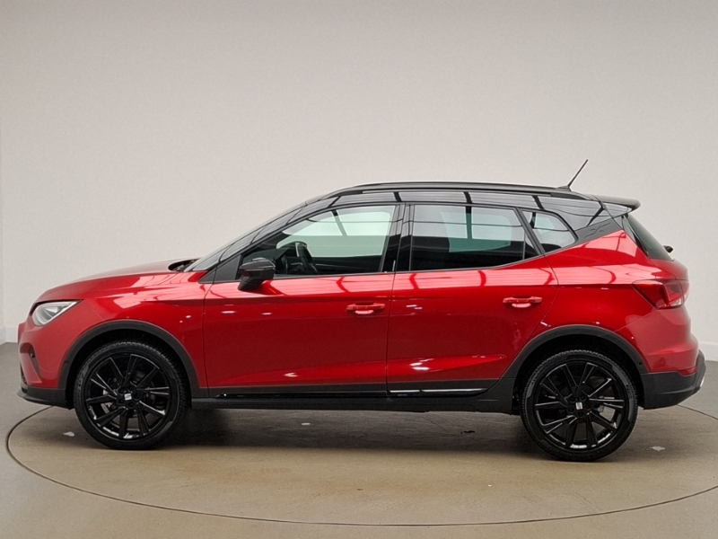 Seat Arona 1.0 Tsi 115 Fr Black Edition Dsg Red #4