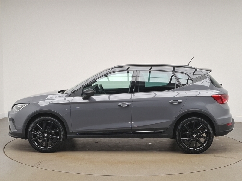 Seat Arona 1.0 Tsi 115 Fr Black Edition Dsg Grey #4