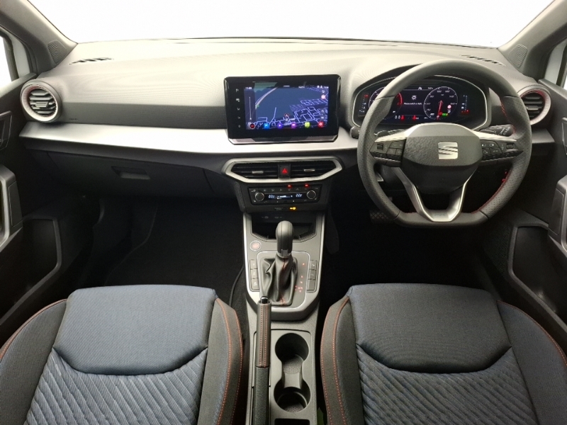 Seat Arona 1.0 Tsi 115 Fr Black Edition Dsg White #3