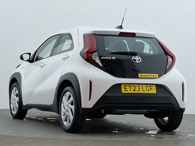 Toyota Aygo X 1.0 Vvt-i Pure White #2