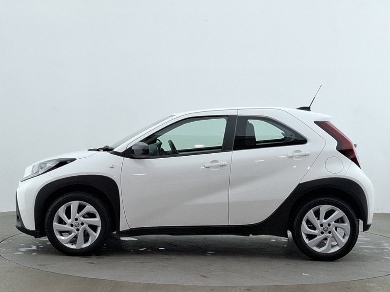 Toyota Aygo X 1.0 Vvt-i Pure White #4