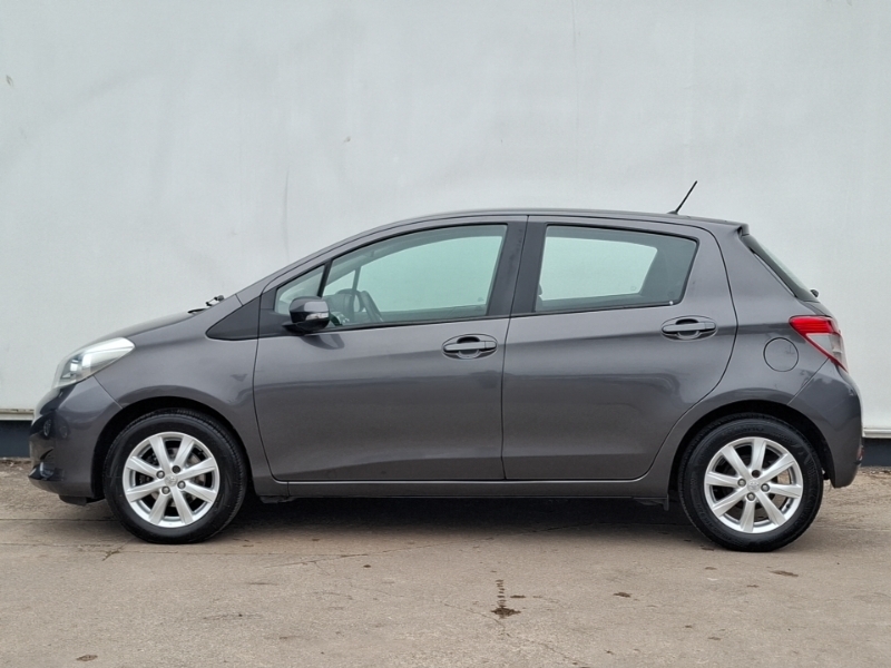 Toyota Yaris 1.33 Vvt-i Tr FG13XCB Grey #4