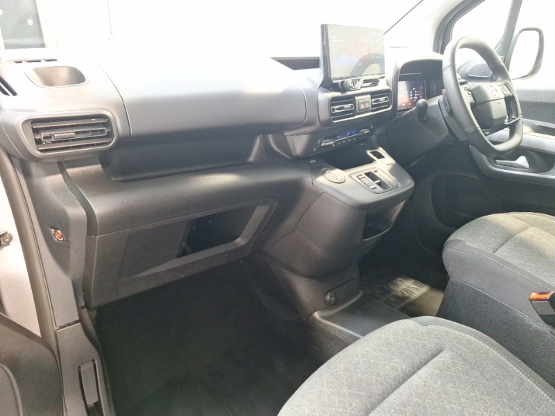 Vauxhall Combo-e Life 100Kw Ultimate 52Kwh Grey #5