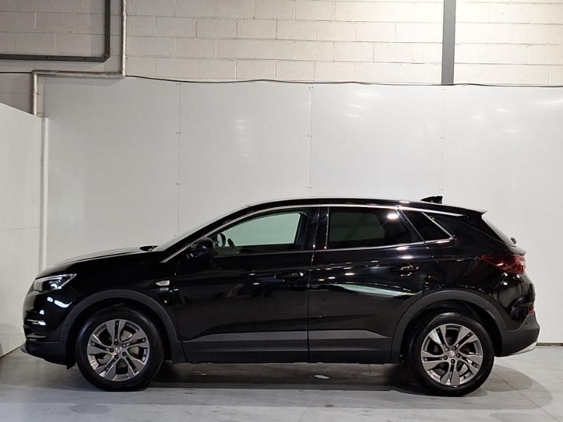 Vauxhall Grandland X 1.5 Turbo D Griffin Black #4