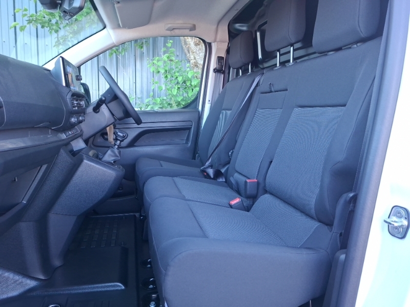 Vauxhall Vivaro 1.5 Turbo D 120 Pro H1 Van White #5