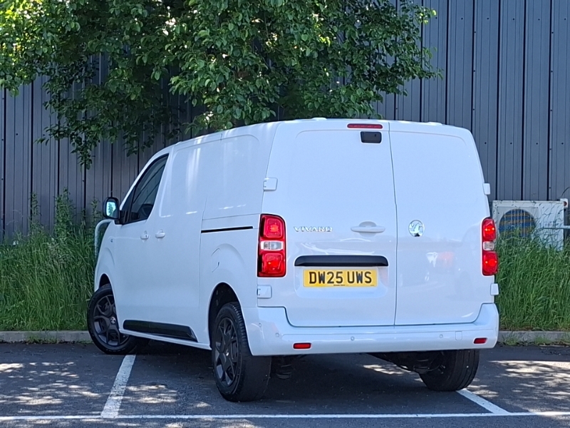 Vauxhall Vivaro 1.5 Turbo D 120 Pro H1 Van White #2