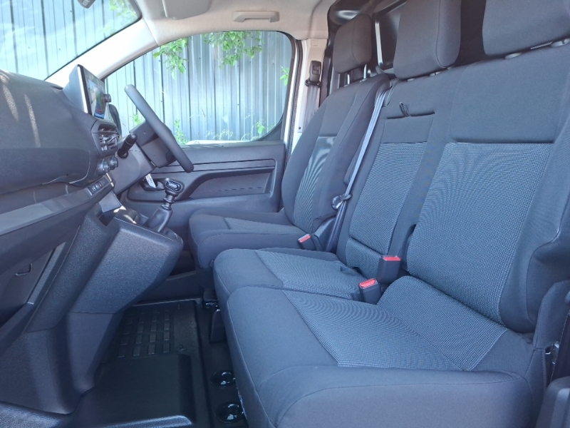 Vauxhall Vivaro 1.5 Turbo D 120 Pro H1 Van White #5