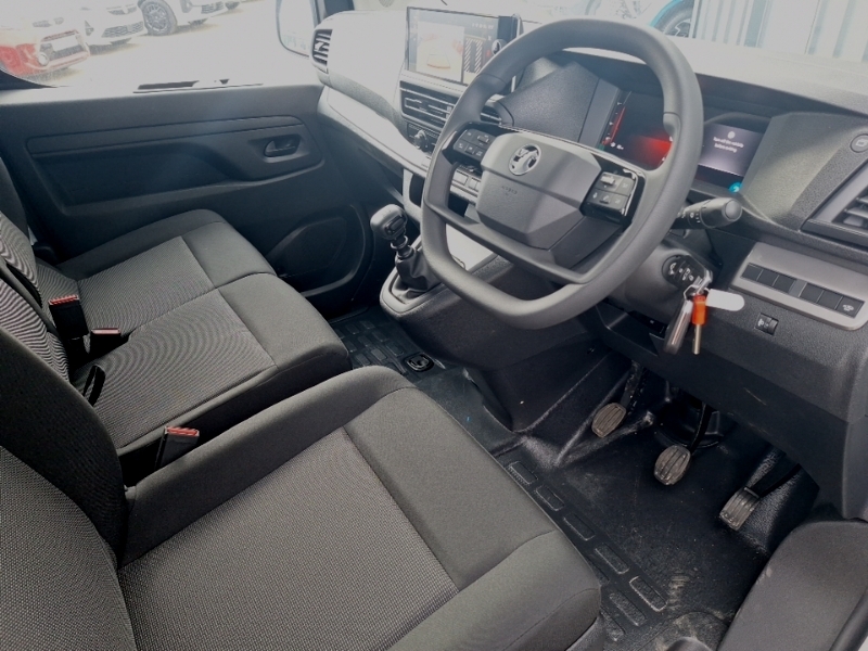 Vauxhall Vivaro 1.5 Turbo D 120 Pro H1 Van White #3