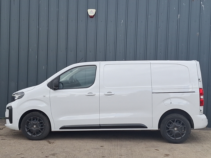 Vauxhall Vivaro 1.5 Turbo D 120 Pro H1 Van White #4