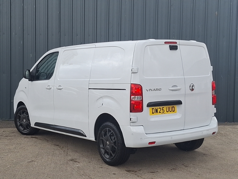 Vauxhall Vivaro 1.5 Turbo D 120 Pro H1 Van White #2