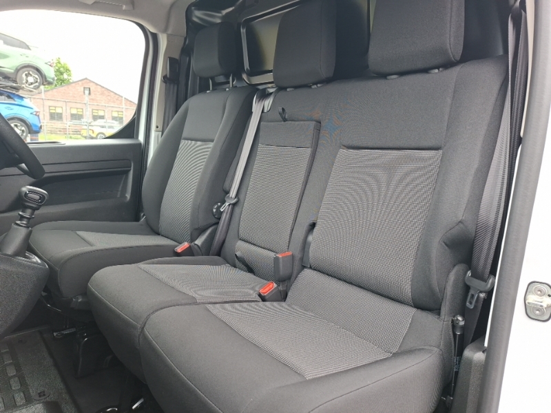 Vauxhall Vivaro 1.5 Turbo D 120 Pro H1 Van DW25UWK White #5