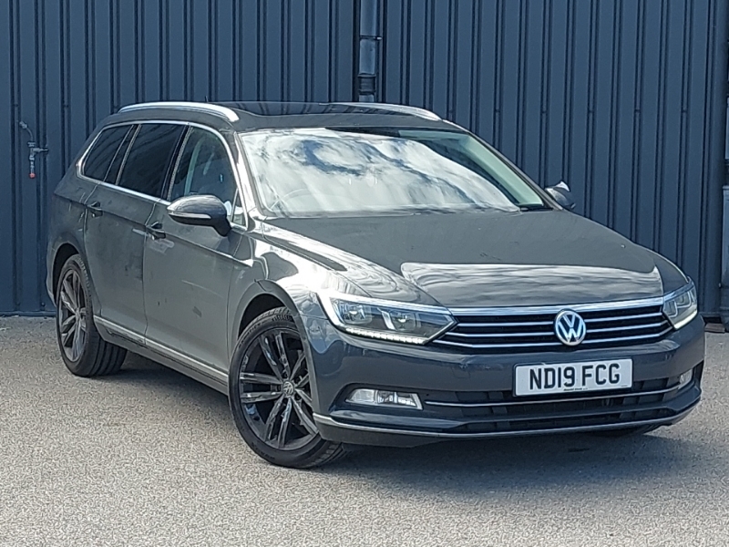 Volkswagen Passat 1.5 Tsi Evo 150 Gt Panoramic Roof Grey