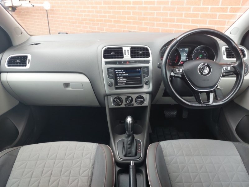 Volkswagen Polo 1.2 Tsi Beats Dsg White #3