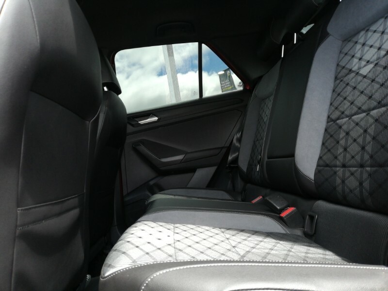 Volkswagen T-Roc 1.5 Tsi R-line Red #5