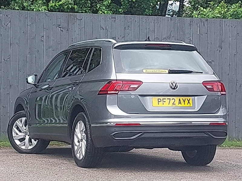 Volkswagen Tiguan Allspace 1.5 Tsi Life Dsg Grey #2