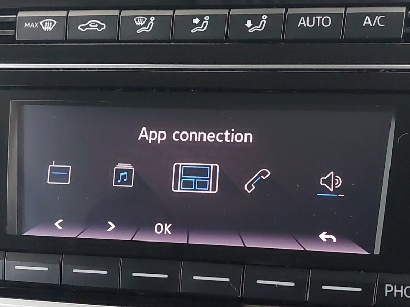 Volkswagen e-Up 2022 36.8Kwh E-up Hatchback 82 Blue #10