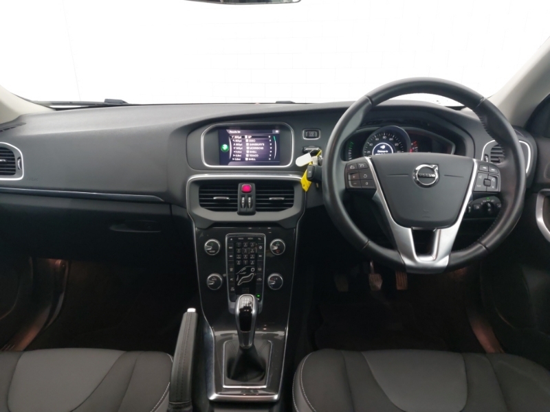 Volvo V40 T2 122 Momentum Edition Silver #3
